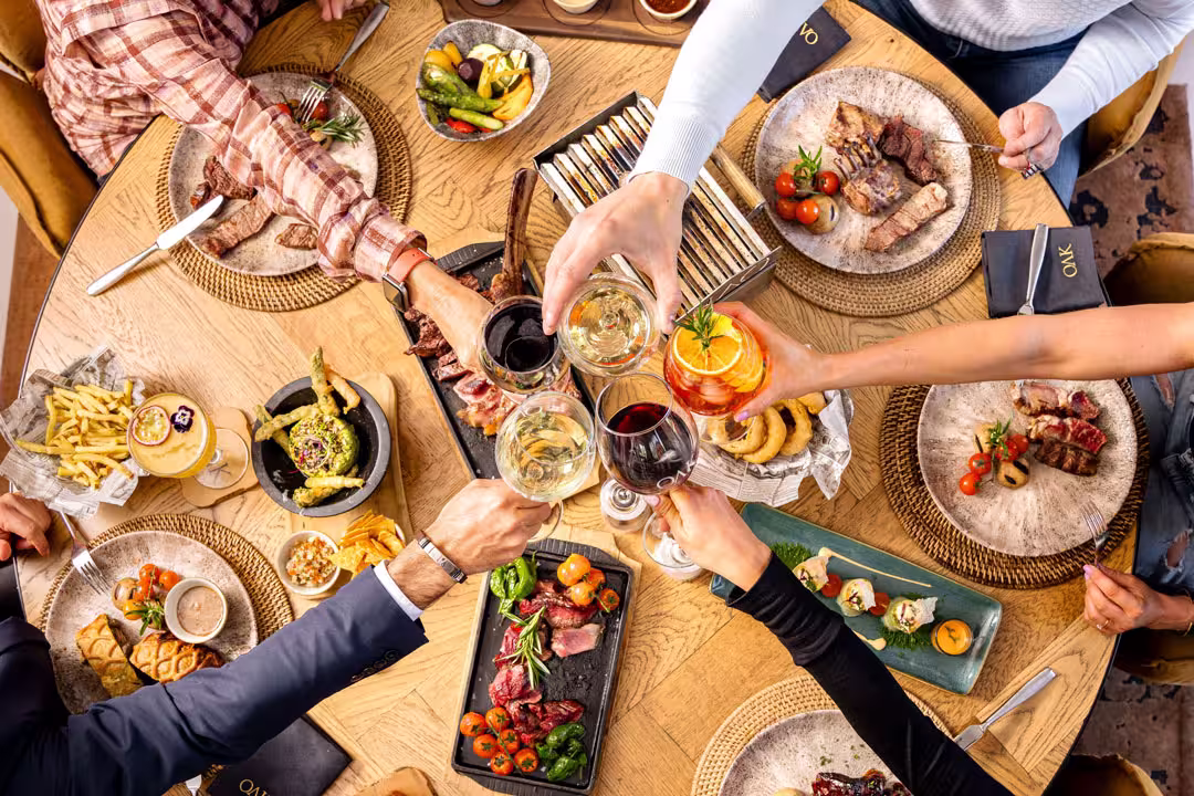 Ikos Dine-Out at Oak & La Sala Banús